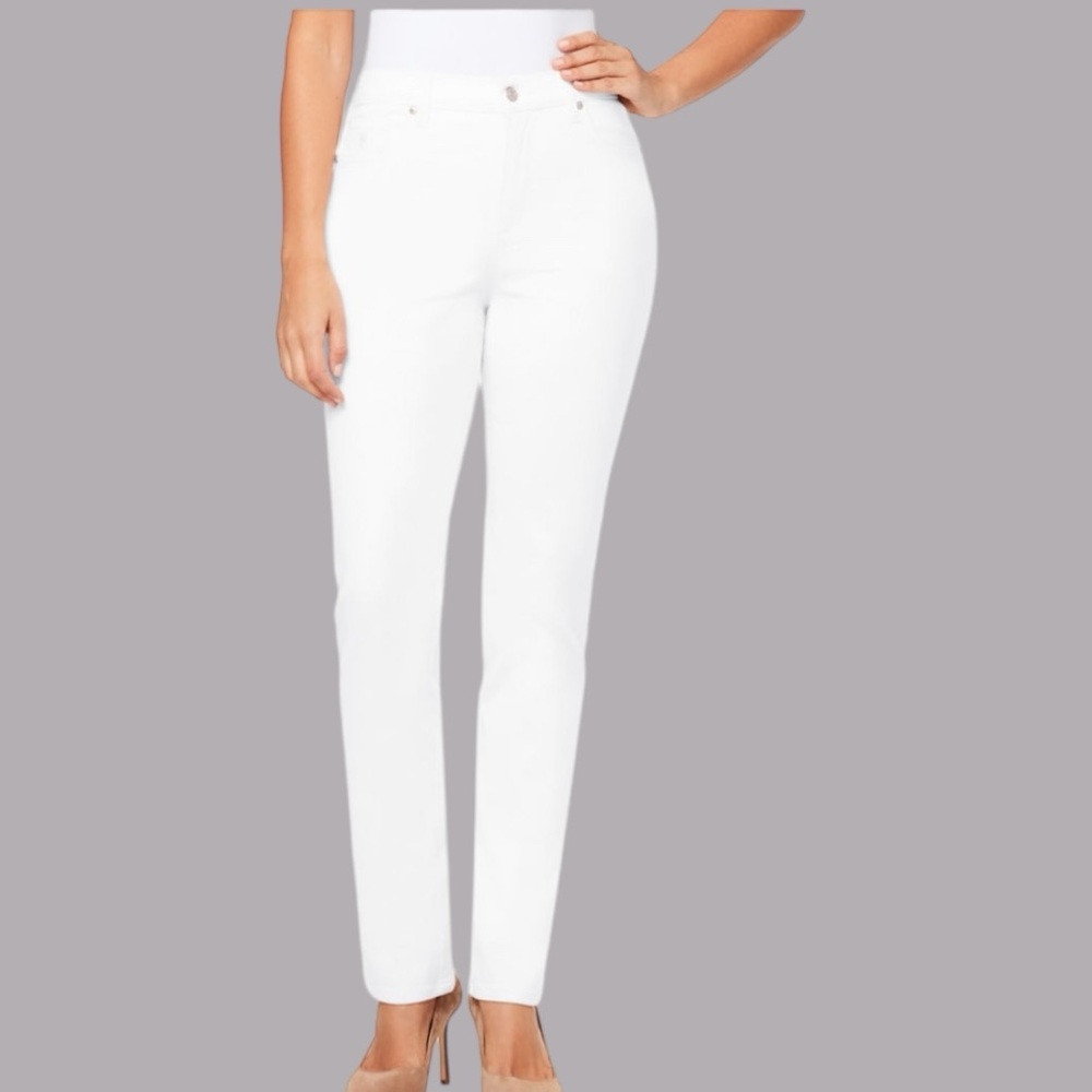 Gloria Vanderbilt Amanda  High Rise Straight Leg Regular Fit Jean Size 16